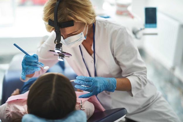 4-Common-Types-of-Oral-Surgeries patient learning about oral surgeries